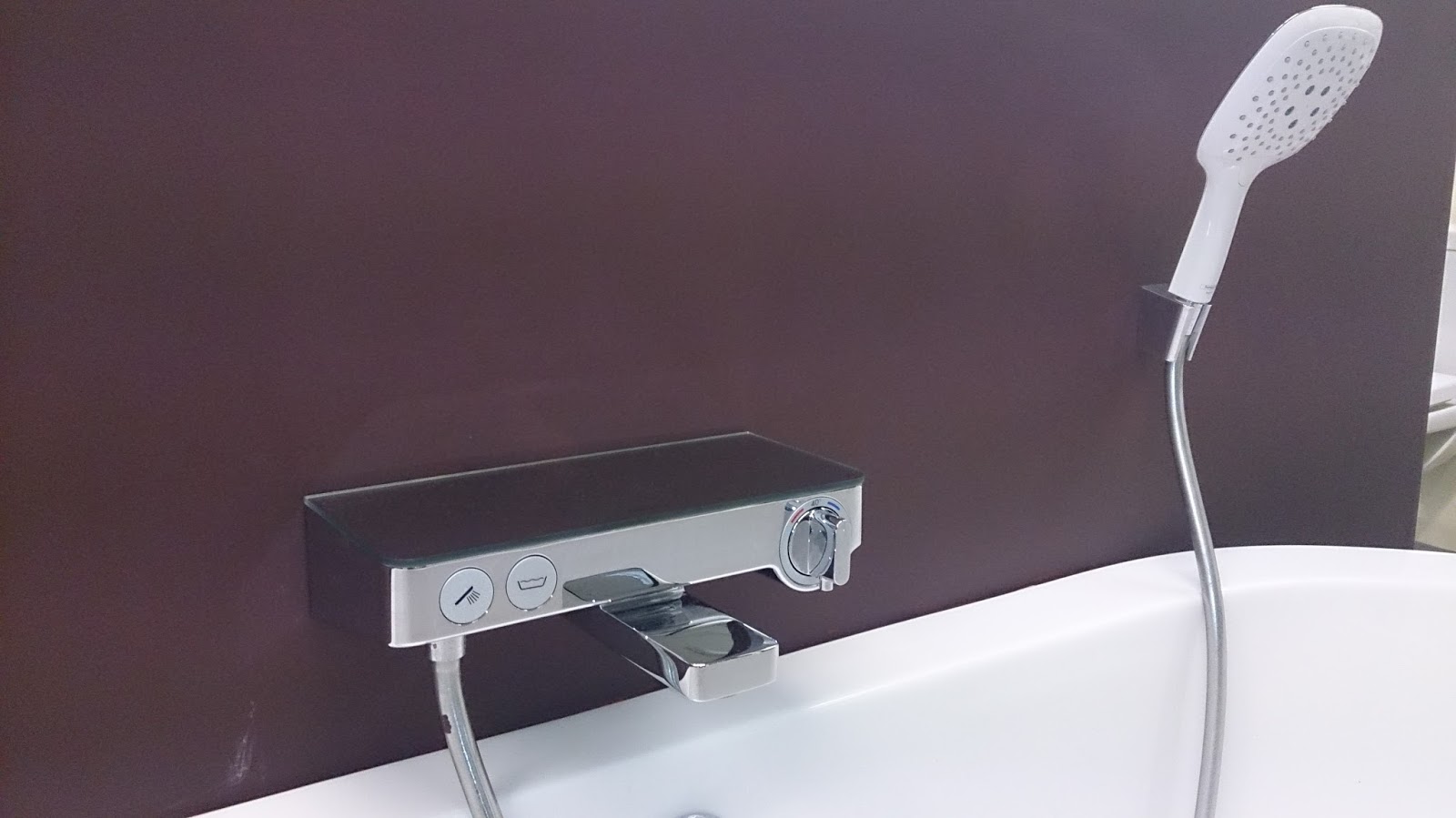 Термостат Hansgrohe ShowerTablet Select 13151400 для ванны белый/хром
